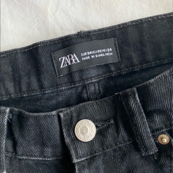 Zara Denim Cut off Shorts - Picture 6 of 6